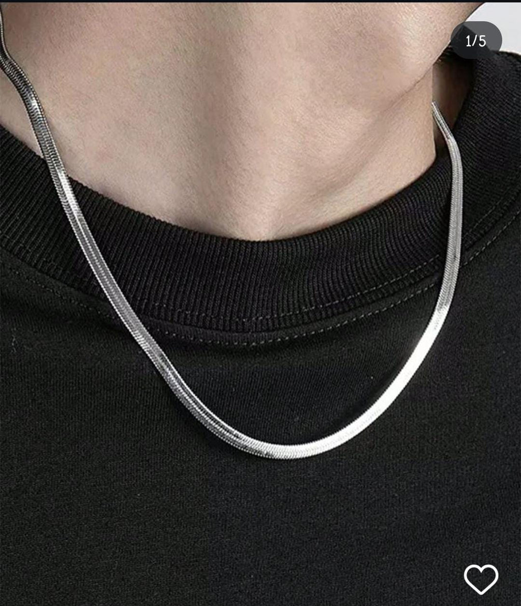 1 Carat Snake Chain – Sleek. Stylish. Timeless.